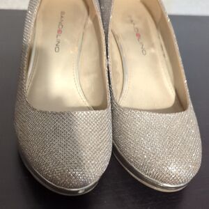 Bandolino Size 6M High Heels